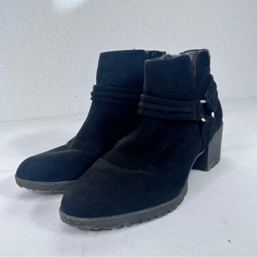 Elegant Black Ankle Boots
